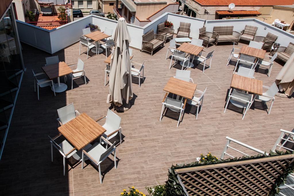 Alma Di Alghero Hotel Bagian luar foto